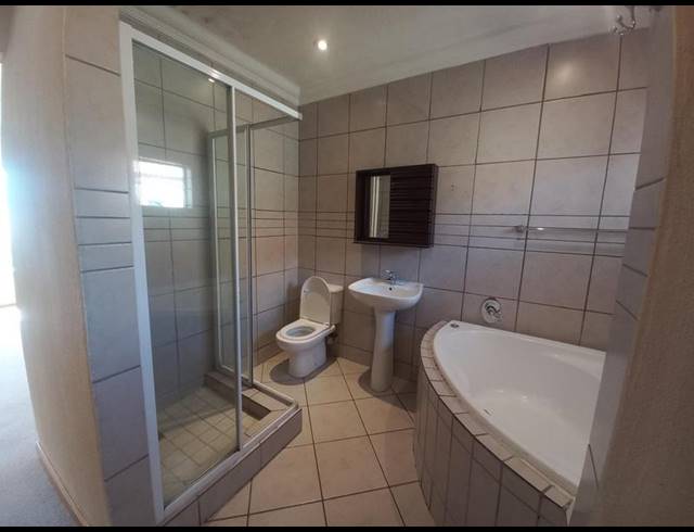 3 BEDROOM PROPERTY TO RENT IN MANTEVREDE